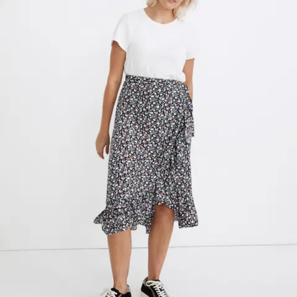 Madewell Ruffle Edge Midi Wrap Skirt in Harvest Vine